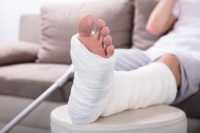 How Podiatrists Treat Broken Ankles
